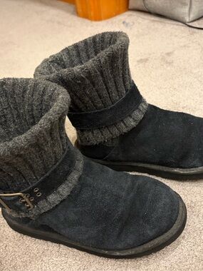 UGG Cambridge Black Suede Knit Cuff Boots Size 7